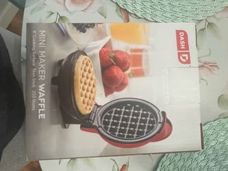 Dash Mini Waffle Maker