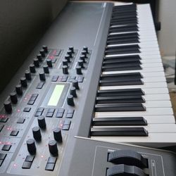 Access Virus TI 2 Synthesizer (61 Key)