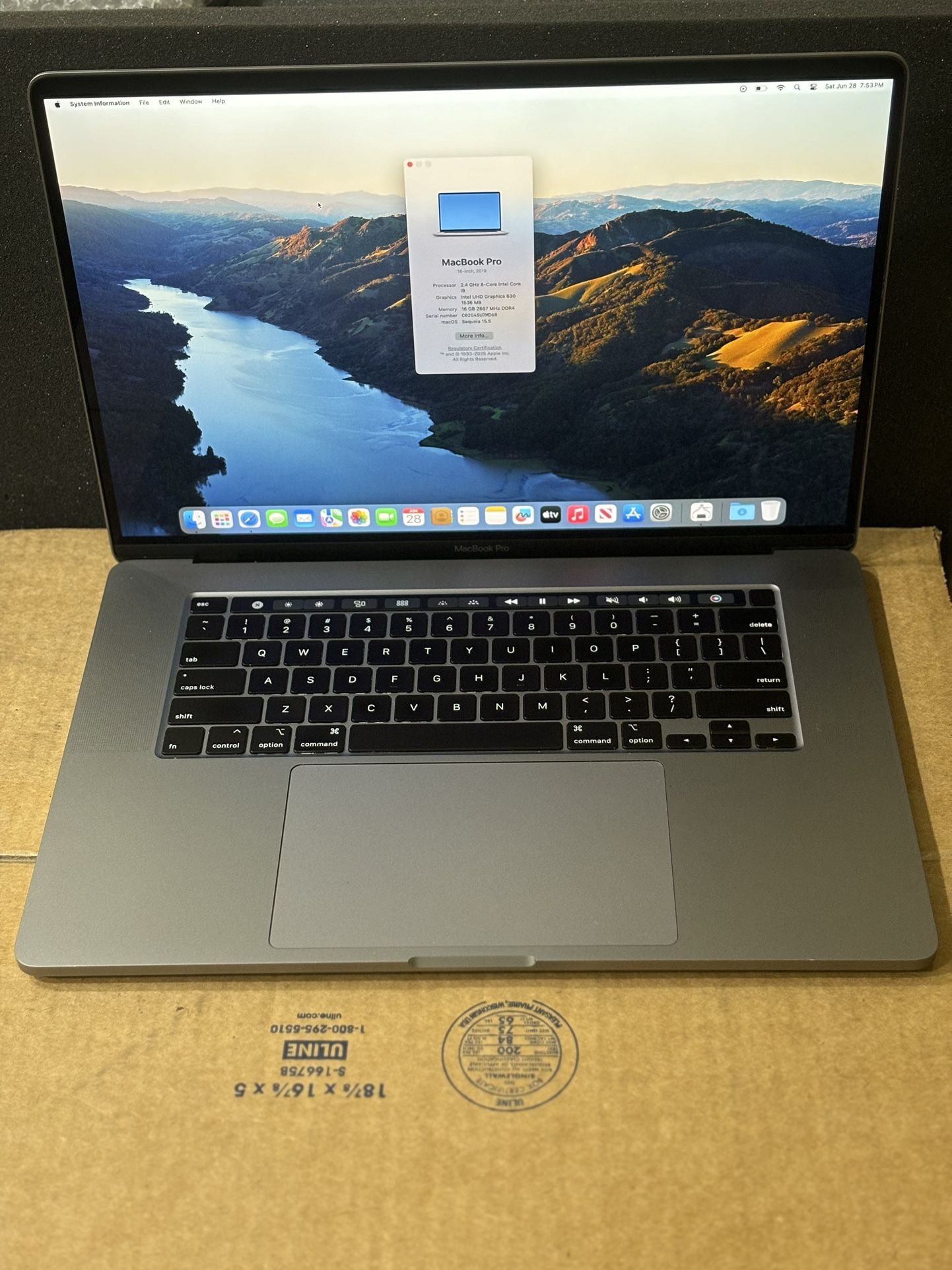 MacBook Pro 16 2019 i9 16 gb ram 512 gb ssd Space gray