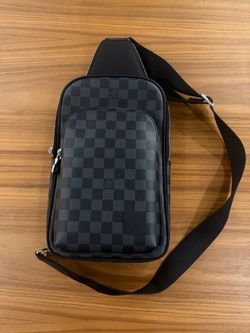 Louis Vuitton avenue sling bag