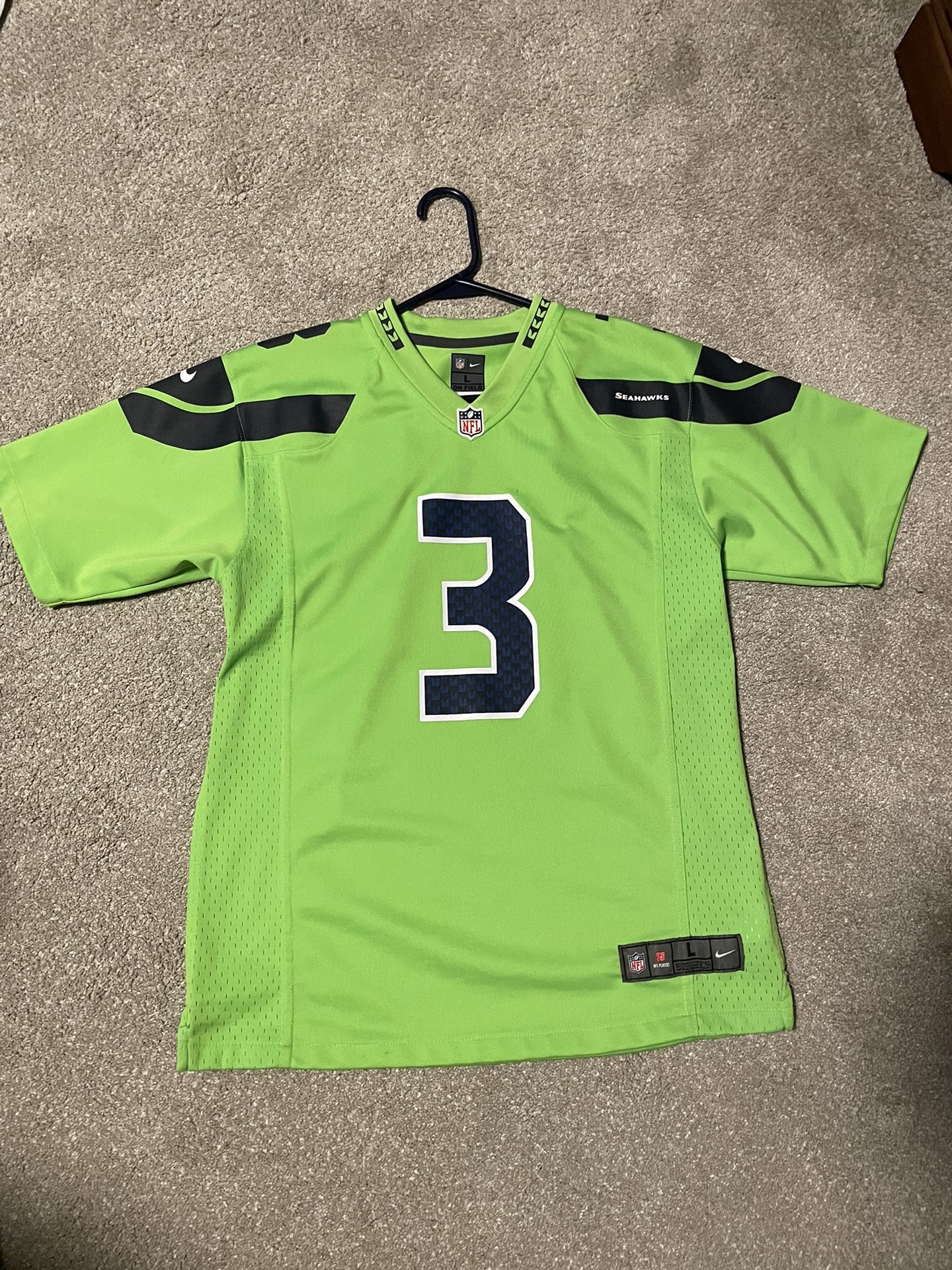 russell wilson jersey color rush