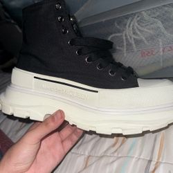 Trading Mqueen Boots
