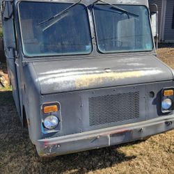 1976 Chevrolet Stepvan Box Truck 