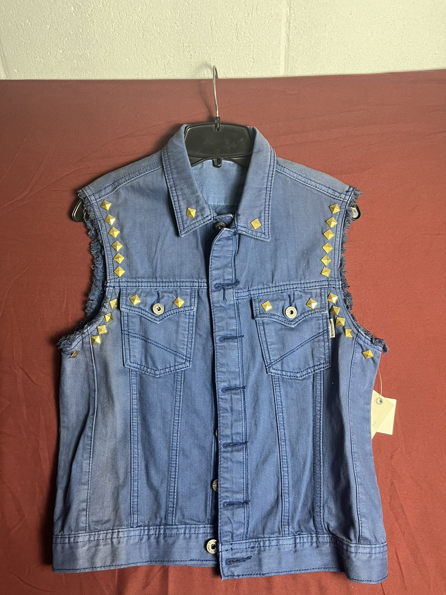 Custom-made gold diamond Royal Blue Ring Of Fire Women’s Vest 