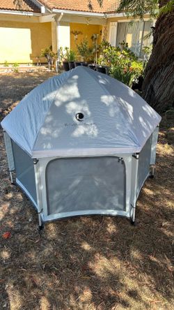 The California Beach Co. One-Handed Pop-Up Tent