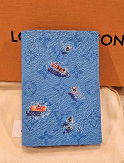 LV limited edition card holder with box