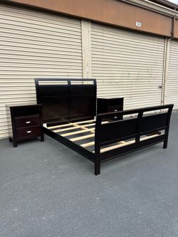 Queen size bed set