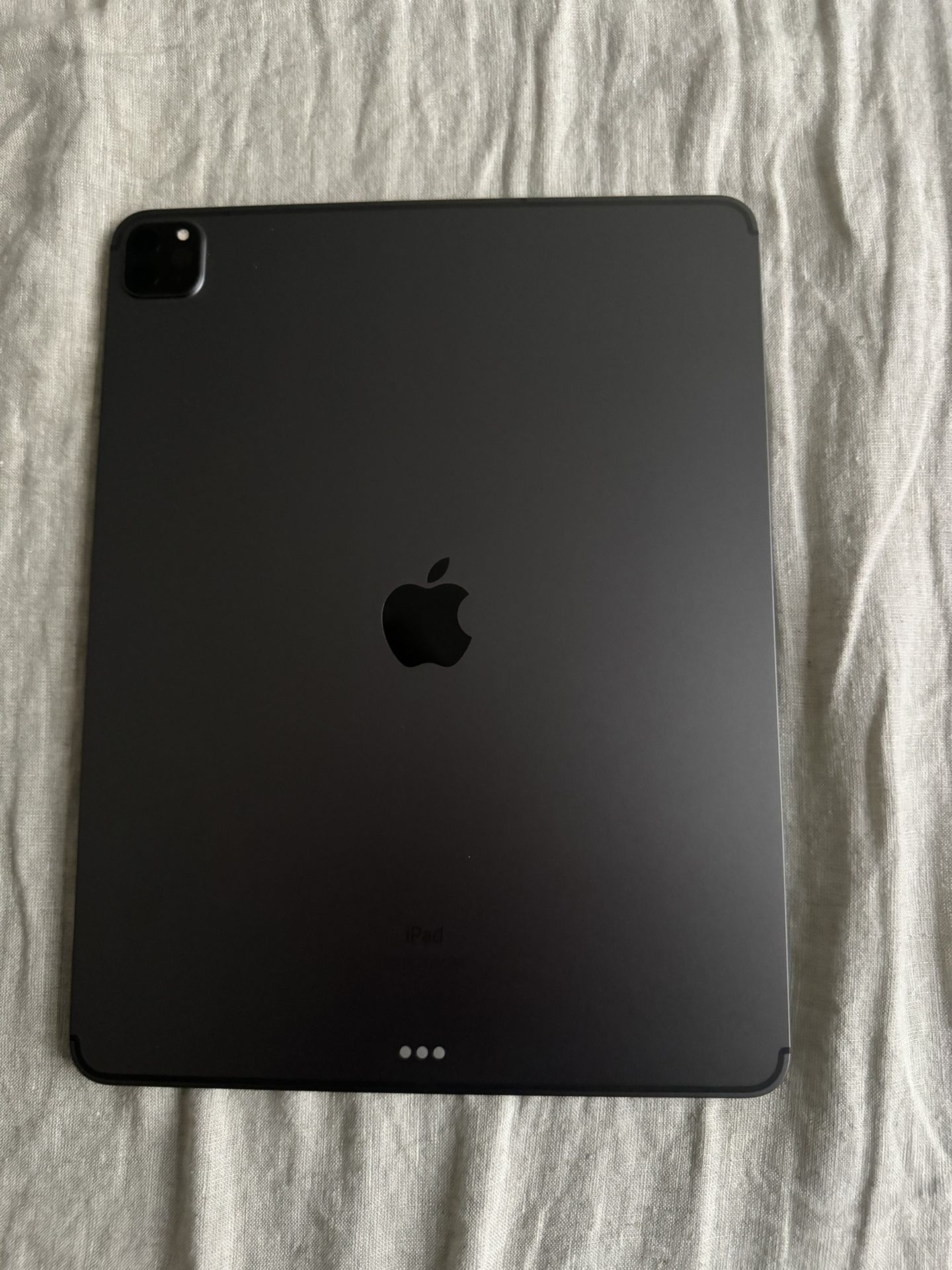 iPad Pro 12.9” 512GB 4th Generation 