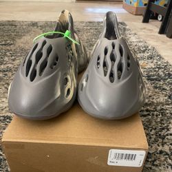 Foam Runners ‘Moon Gray’