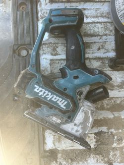 Makita Drywall Cutting Saw