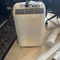 Delonghi Pinguino Portable Ac With Remote
