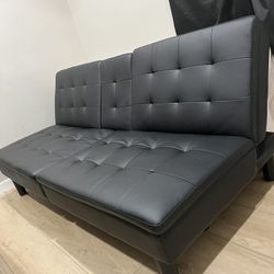 Futon -couch/bed
