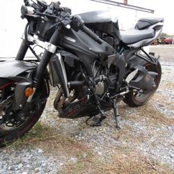 Parting Out 2023 Kawasaki Ninja Zx6r zx636