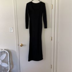 Long Sleeve Black Maxi Dress