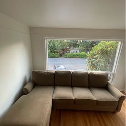 Bassett Furniture 107” chaise sectional couch