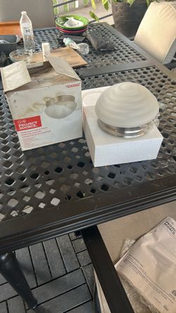 Flush mount Ceiling Fixture