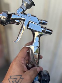 Iwata spray gun