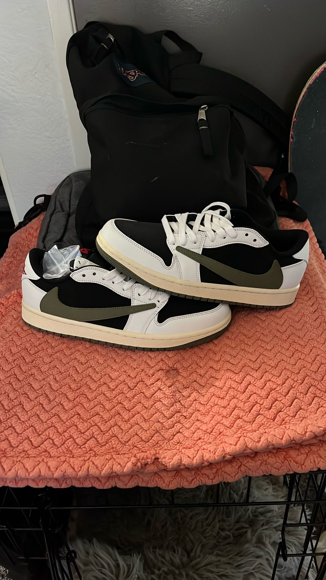 Nike (2) Pairs