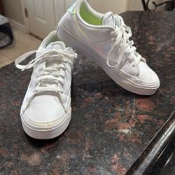 Women Size 6 Nike