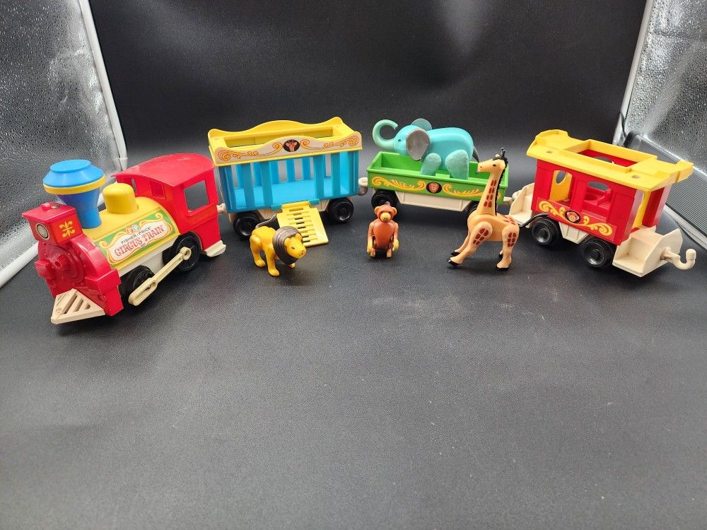 1970s Fisher Price Little People Circus Train With Four Animals