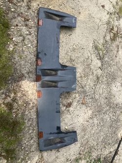 Lund Truck Visor 88-99 Yukon Tahoe Suburban 