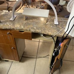 Nail Table 