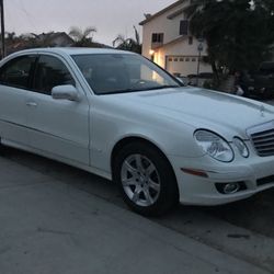 2008 Mercedes-Benz E-Class
