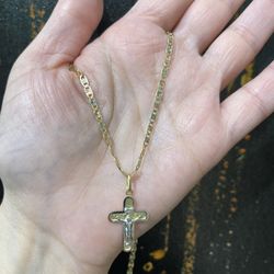 10k And 14k CHAIN AND CHARM 