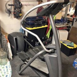 Precor EFX 5.21i Elliptical