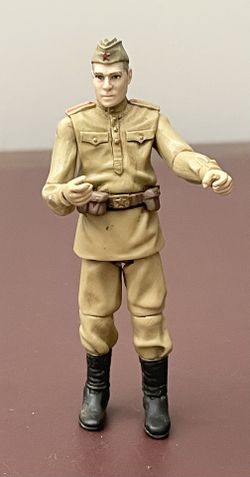 Russian Army WWII Gunner Rifleman Action Figure Plastic Doll Soldier 1:18 Scale