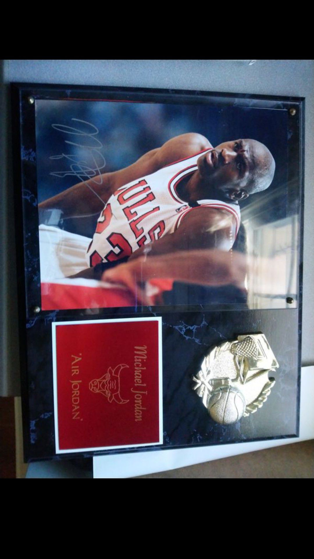 Michael Jordan signed picture