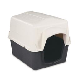 Brand New Petmate Barnhome 3 small dog or cat house