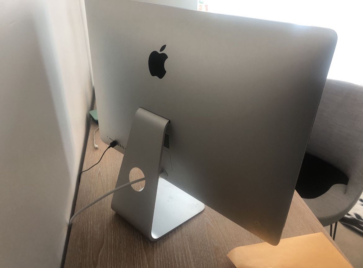 iMac  27” -  (Late 2013)