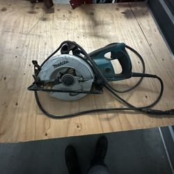 Makita Skillsaw