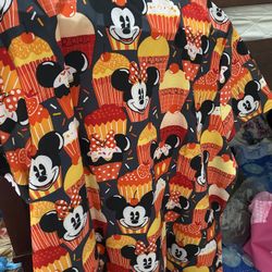 Women’s Scrub.Mickey Mouse Toonie Tones Form,size XL,multicolor