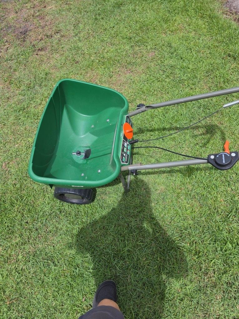 Scotts Spreader