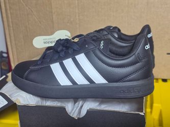 SIZE 7.5 Adidas Low-Top Sneakers Black White Stripes