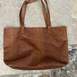 Bloomingdale’s tote bag