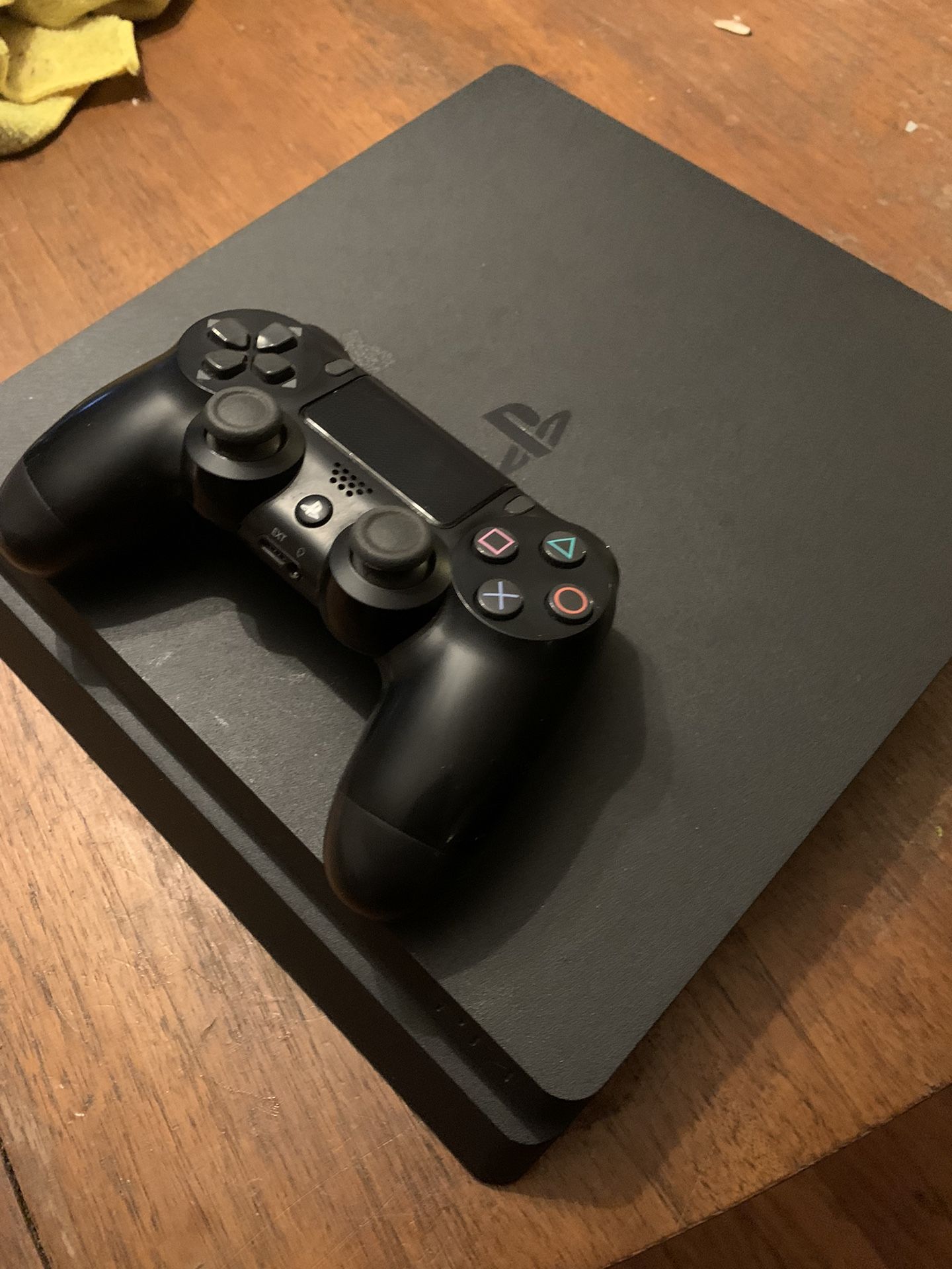 PS4 Slim