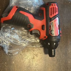 Milwaukee Screwdriver