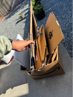 Free moving boxes