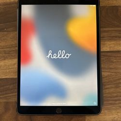 Apple iPad Air (3rd Gen, 10.5”) – Clean & Ready to Use!