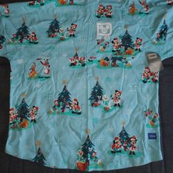 WALT DISNEY WORLD JERSEY SWEATER BRAND NEW..SE HABLA ESPANOL....