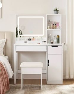Vanity and Stool with Lighted Mirror and USB Power, White Finish