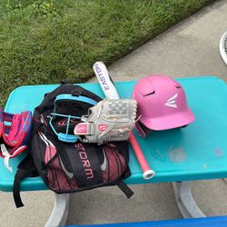 Kids Softball Gear 