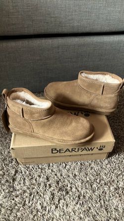 New bearpaw books size 9