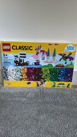 LEGO Classic Creative Fantasy Universe 11033