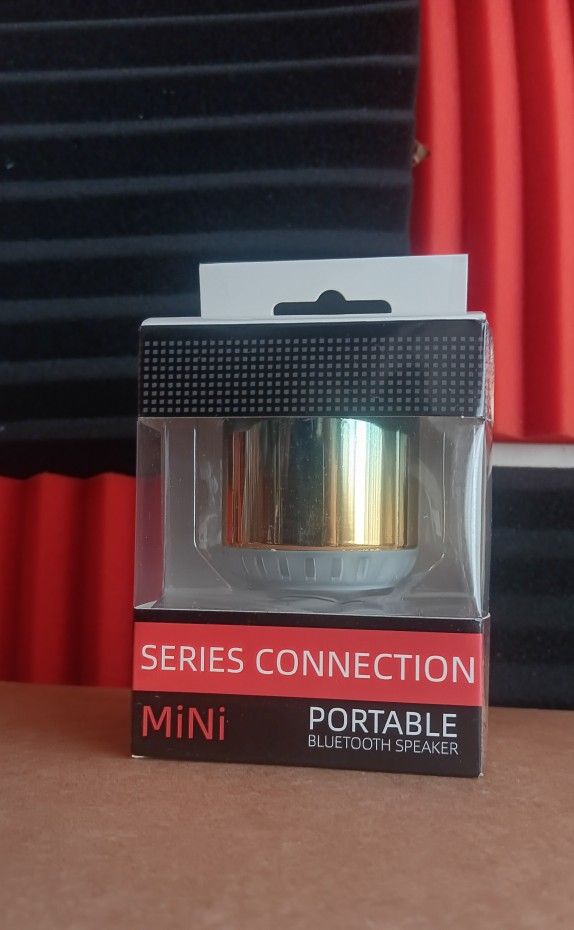 NEW Mini Wireless Bluetooth Speaker COLOR: (GOLD)