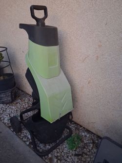 Electric Garden Wood Chipper Shredder