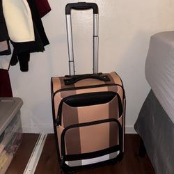carry on suitcase 